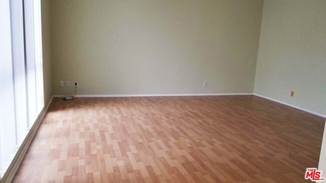 Photo - 533 S St Andrews Pl Unit 321