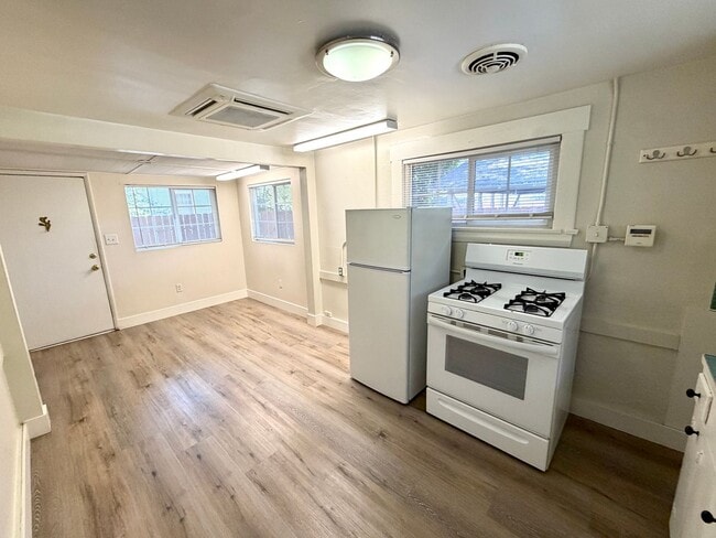 Photo - Charming Claremont Village Cottage – Small but Mighty!