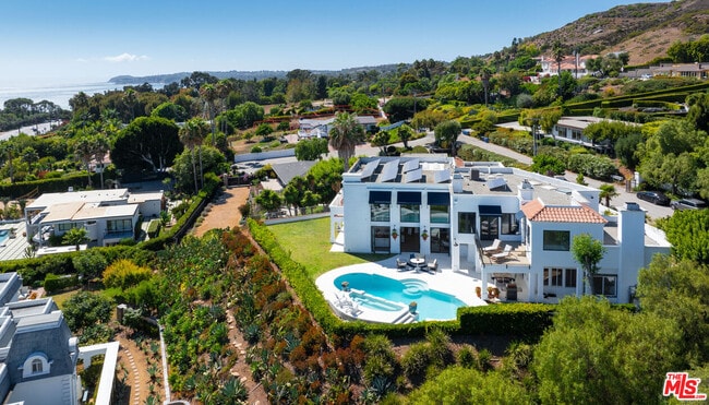 Photo - 26742 Via Linda St