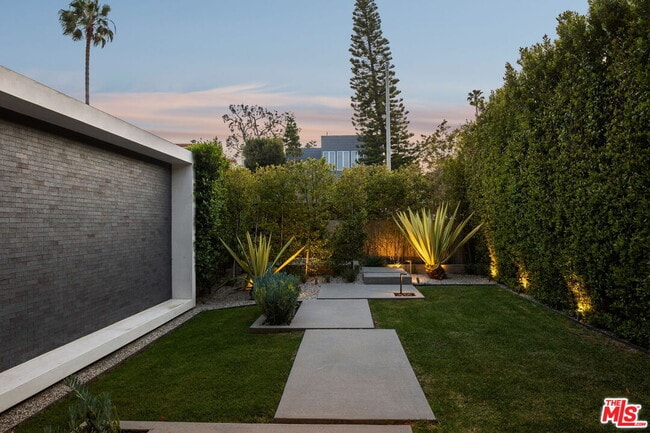 Photo - 3660 Inglewood Blvd