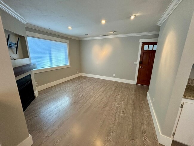 Photo - Beautiful 2 BD, 1.5 BA condo w/1 car detached garage for rent in University Heights! Unit #9