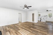 Photo - Newly renovated  1-bedroom backhouse in Mentone!