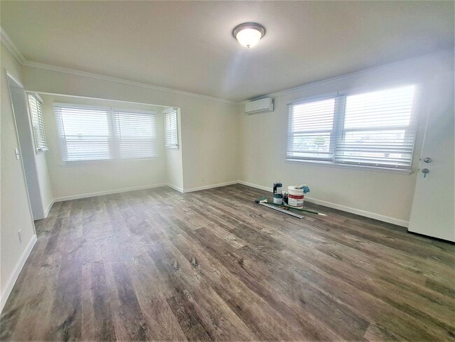 Photo - 1307-1309 Unit 109