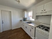 Photo - 976 W 23rd St