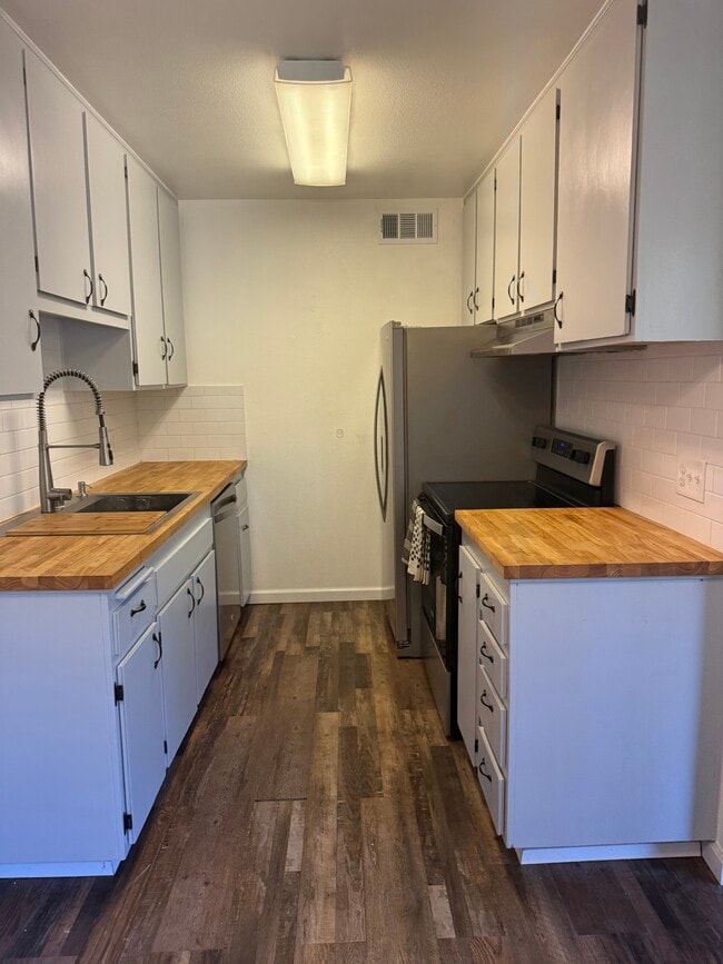 Photo - 6416 Friars Rd Unit 215