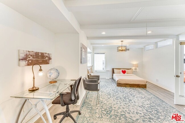 Photo - 1410 Stradella Rd