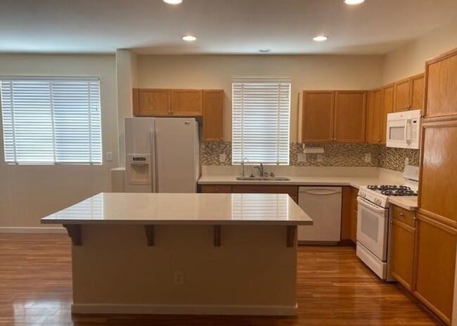 Photo - CLEAN ~ TURNKEY ~ SINGLE STORY ~ 4 BEDROOM / 2 BATH