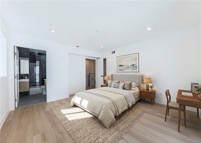 Photo - 1237 N Orange Dr