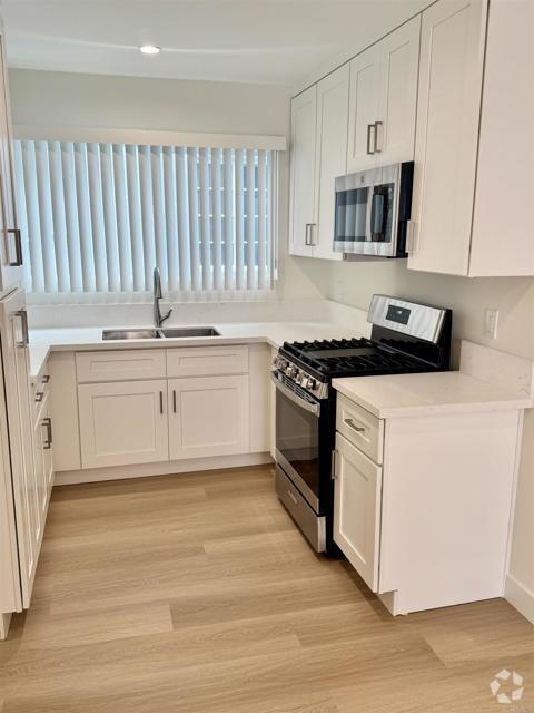 Building Photo - 1235 N Brand Blvd Unit 3 Rental