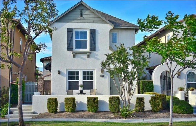 Building Photo - Beautiful townhouse in Ontario-CALL FOR OUR MOVE-IN SPEACIAL