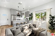 Photo - 8337 Gladbeck Ave