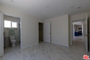 Photo - 5123 W 130th St House