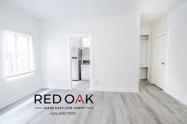 Photo - 822 S Park View St Unit 202