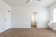 Photo - Charming Apartment with Urban Convenience ...