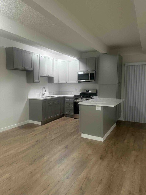 Photo - 1640 N Hobart Blvd