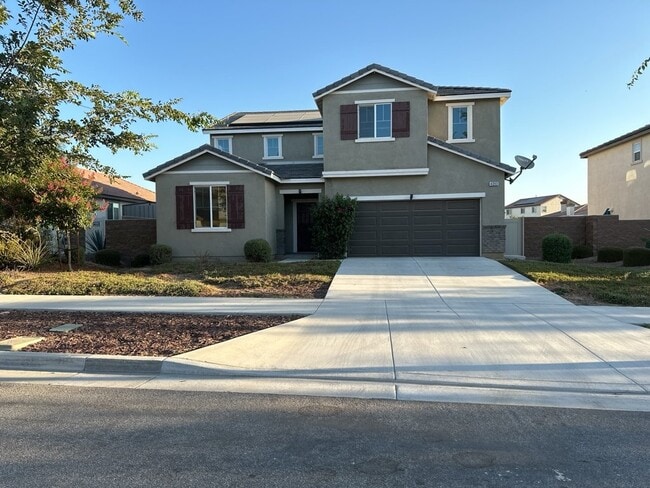 Building Photo - Spacious 4-Bedroom in Riverside with 3 Full Baths - 2700 Sq Ft of Space