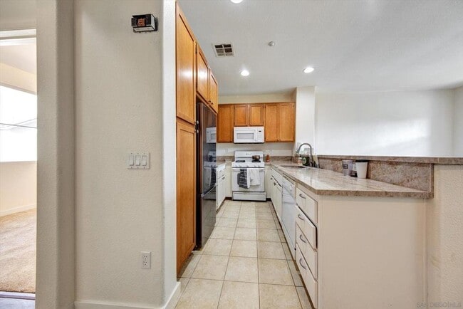 Photo - 1583 Sumac Pl