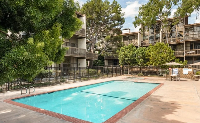 Photo - 9125 Marina Pacifica Dr N