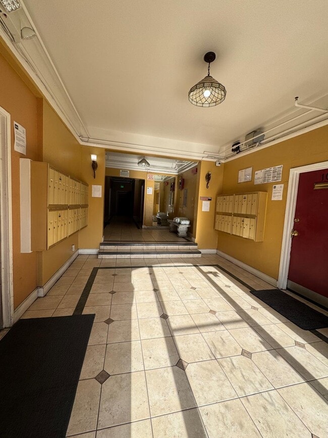 Photo - 901 S Kingsley Dr Unit 307