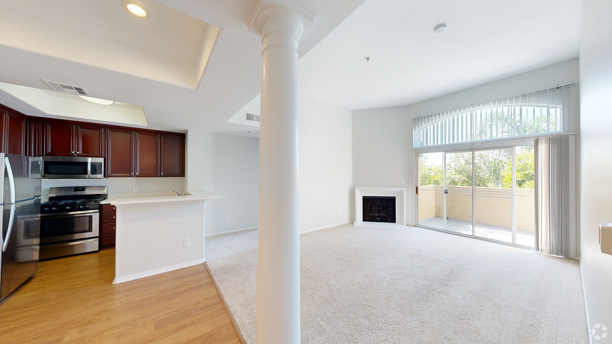 3D Tour - 2245 Beverly Glen Blvd.