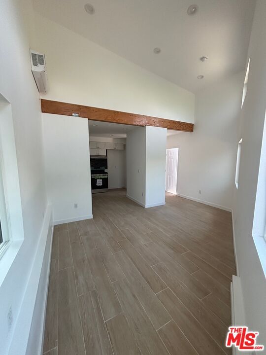 Photo - 2751 Mary St