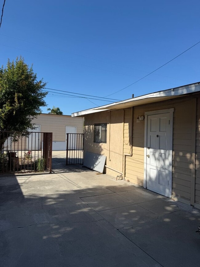 Photo - 10031 Larson Ave Unit 10031 1/2 Larson Ave