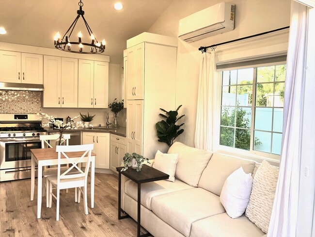 Building Photo - 4254 Keever Ave