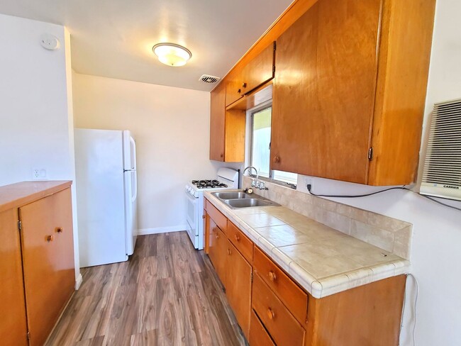 Photo - 560 Cajon St Unit 12 W. Cypress Ave.