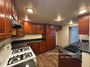 Photo - Willow Creek 2 bed, 1 bath condo! Unit APT 3