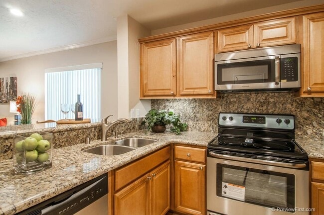 Building Photo - 7425 Charmant Dr Unit 2815
