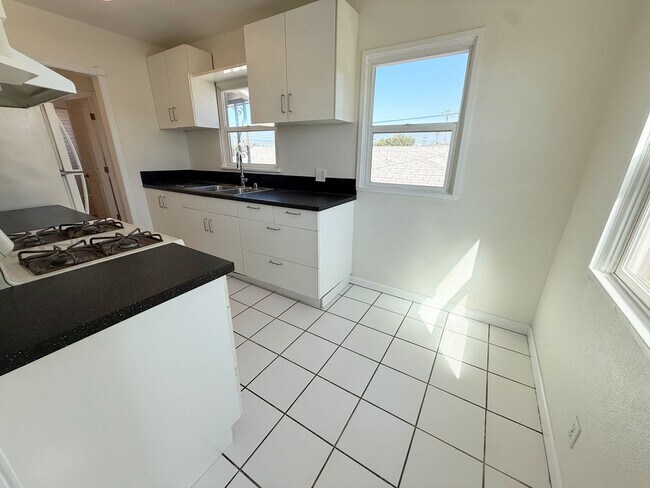 Photo - 1 Bed/1 Bath Upper Level Condo For Rent in Colina Del Sol!