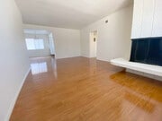 Photo - 5631 W Jefferson Blvd Apartments Unit 3