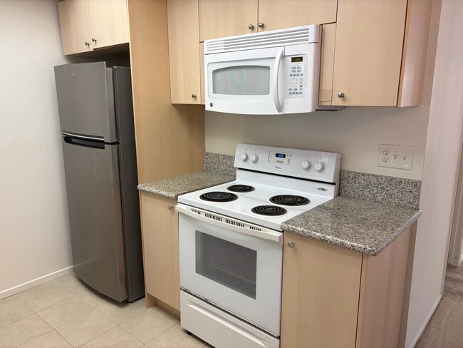 Photo - 2220 Huntington Ln Unit 3