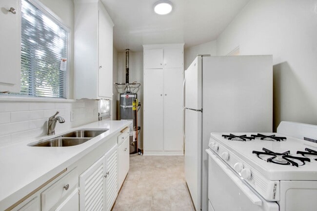 Photo - 2202-2206 20th Street Unit 2206D