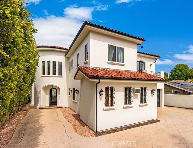 Photo - 23123 Oxnard St House