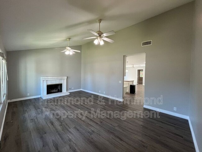 Photo - 5716 Bloomfield St