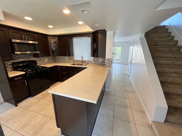 Photo - 13885 La Jolla Plaza Townhome