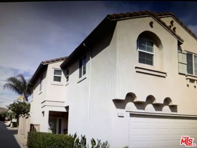 Building Photo - 12452 Sonoma Dr