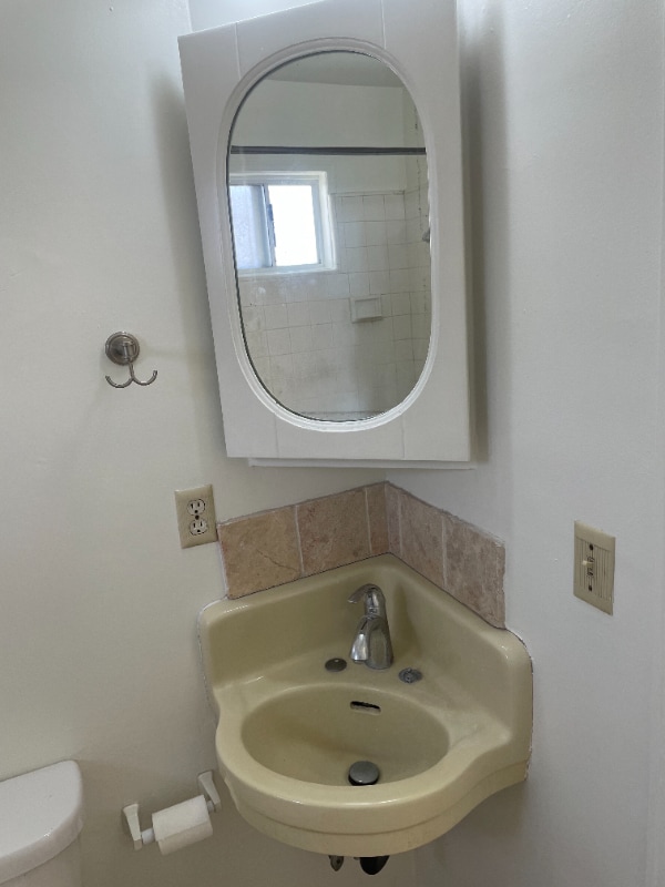 Photo - 1521 Marine Ave Unit B