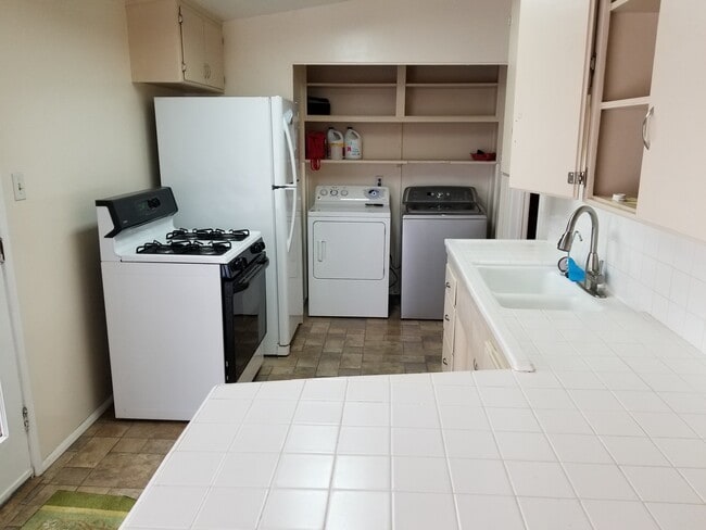 Photo - 3849 W 172nd St