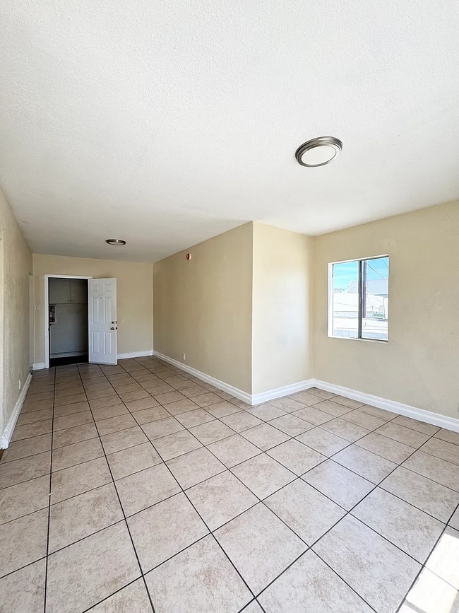 Photo - 10309 Washington Blvd Unit APT B