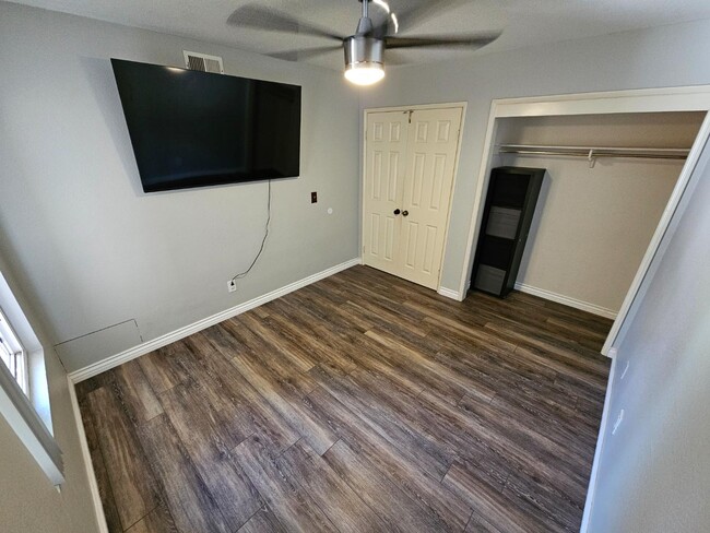 Building Photo - 1704 Horseshoe Ct Rental