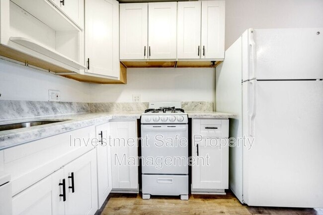 Photo - 2707 Robertson St