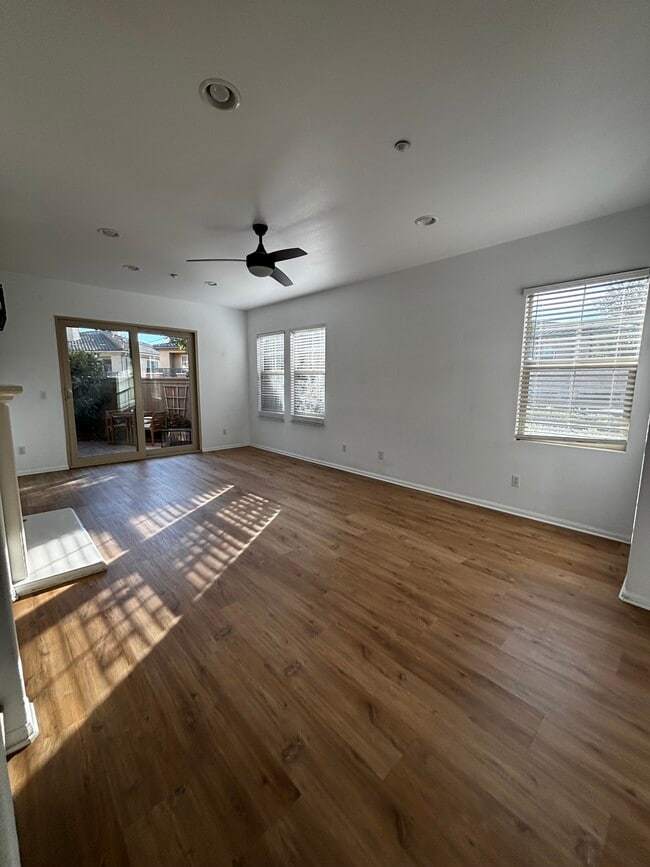 Photo - 2727 Bellezza Dr Unit Escala