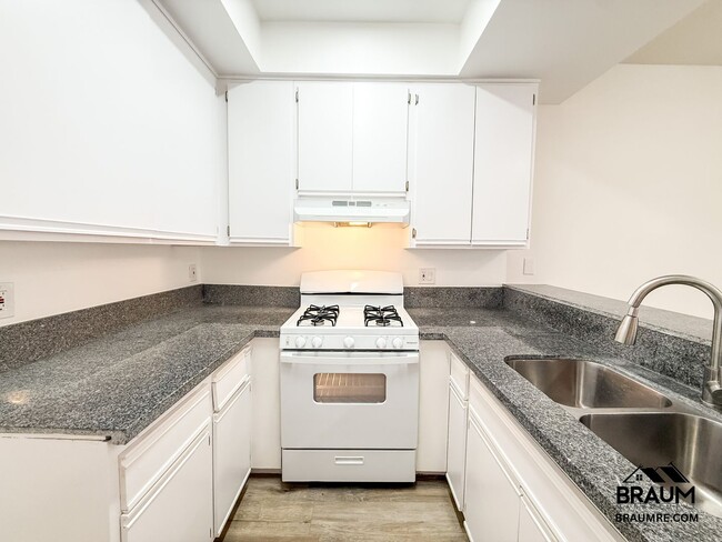 Photo - 11459 Collins St Unit 204