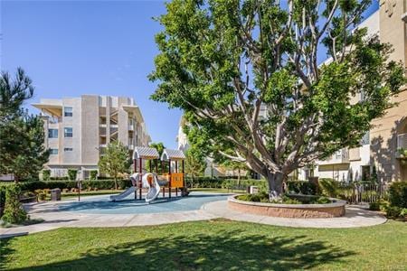 Playground - 13130 Park Pl