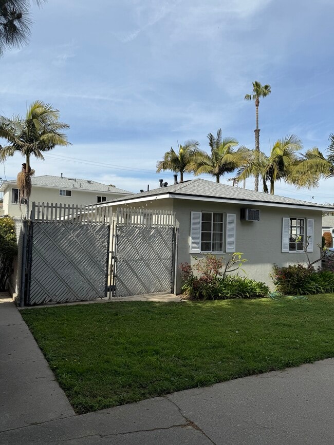 Photo - 2599 Wellesley Ave Unit 2599