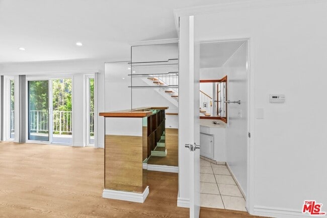 Photo - 4610 Densmore Ave Unit 12