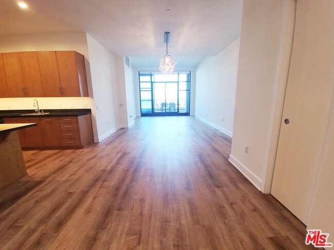 Photo - 3223 W 6th St Unit 602