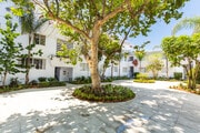 Photo - 132 San Vicente Blvd Unit B